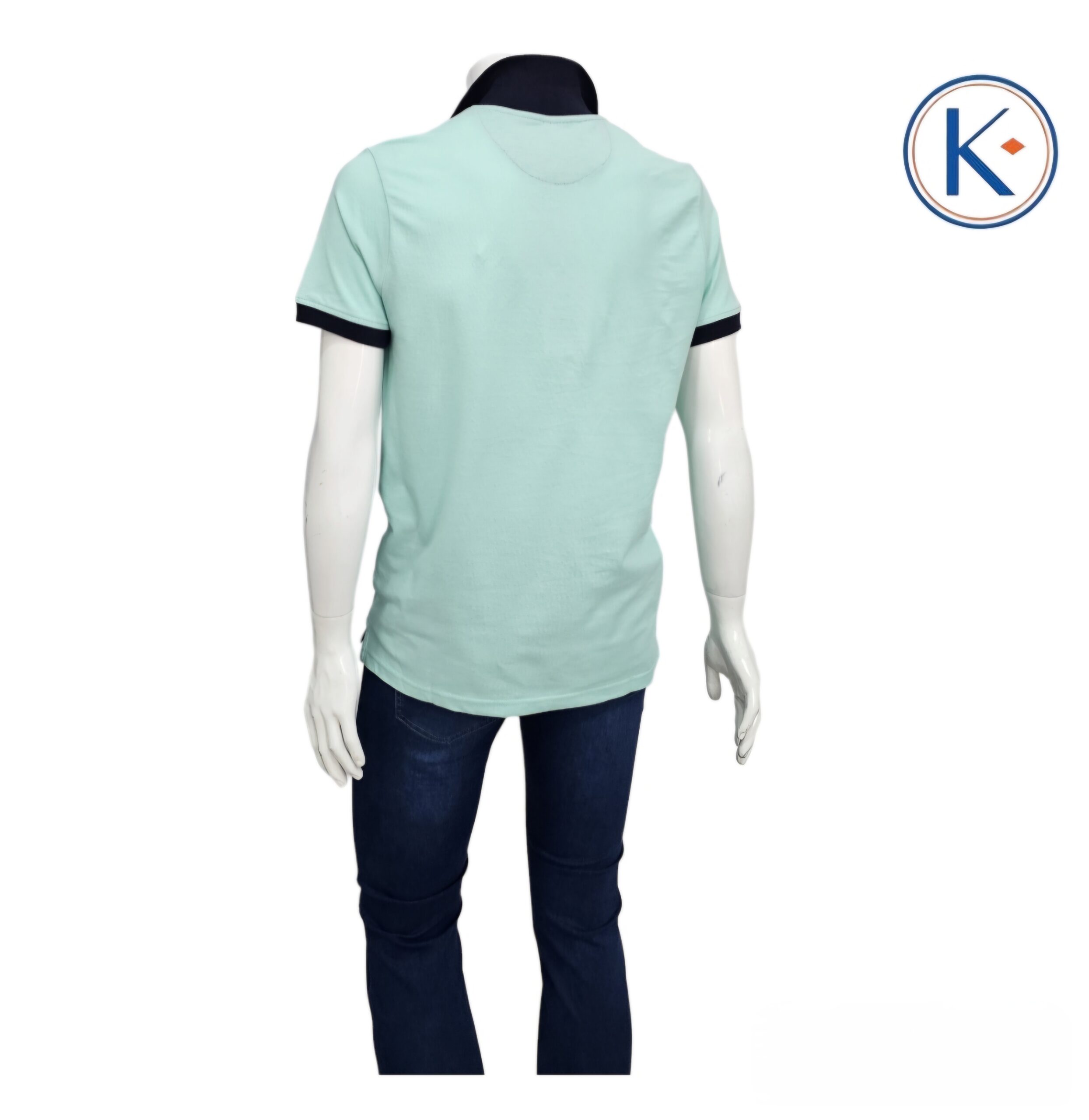 Polo cuello marino con bolsillo en manga corta para hombre