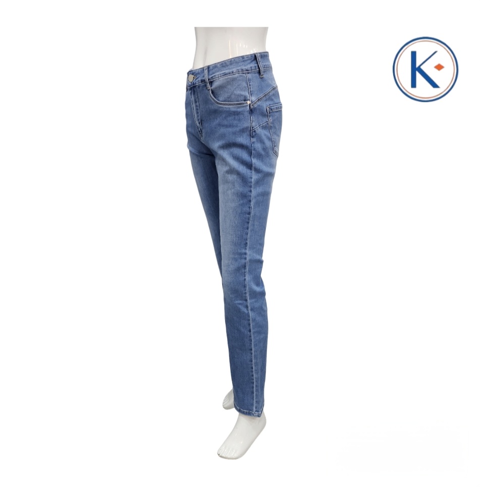 Vaquero azul carbónico recto para mujer