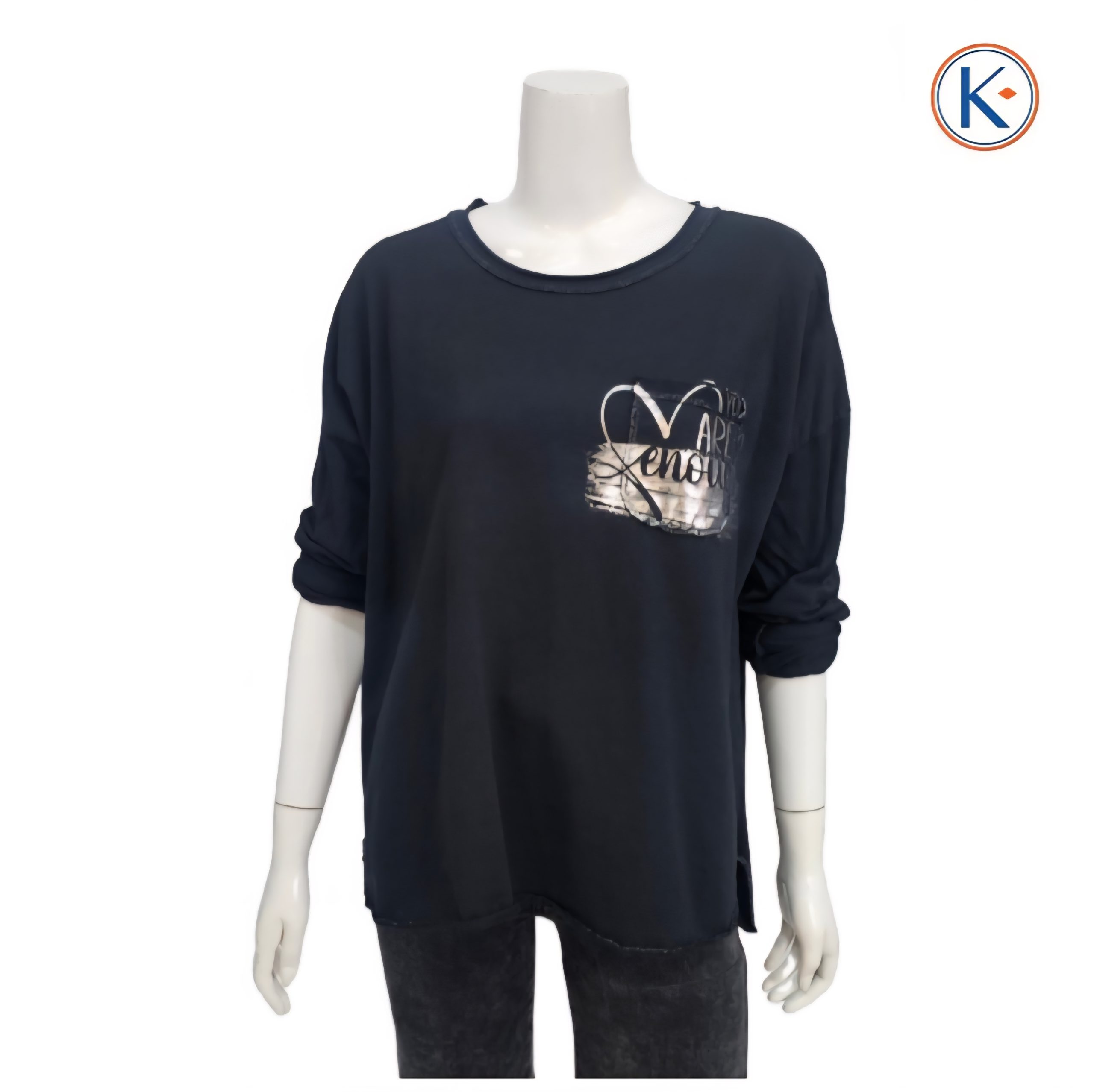 Camiseta mujer de manga larga con bolsillo delantero y detalle plateado